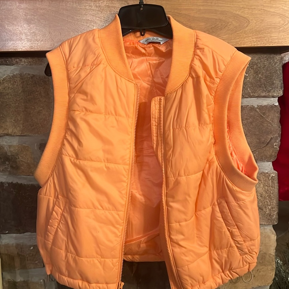 Alpine puffer vest sz lg